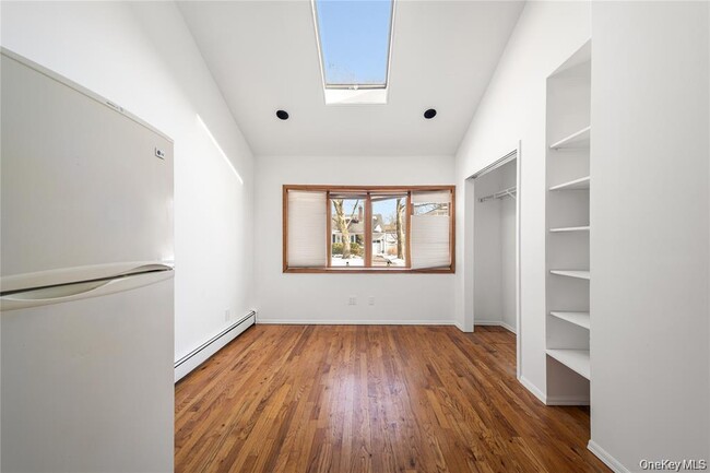 Building Photo - 24 Elderberry Rd