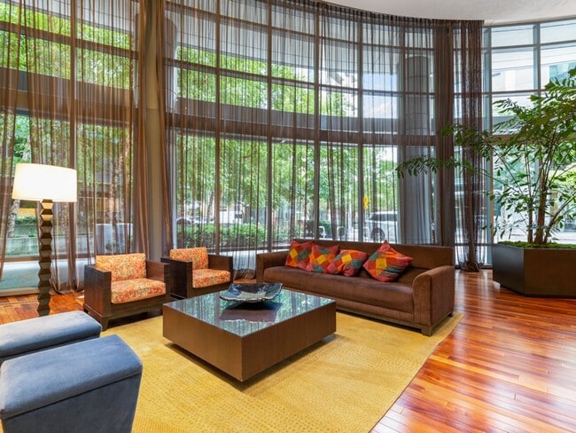 Building Photo - John Ross - 8th floor south waterfront stu...