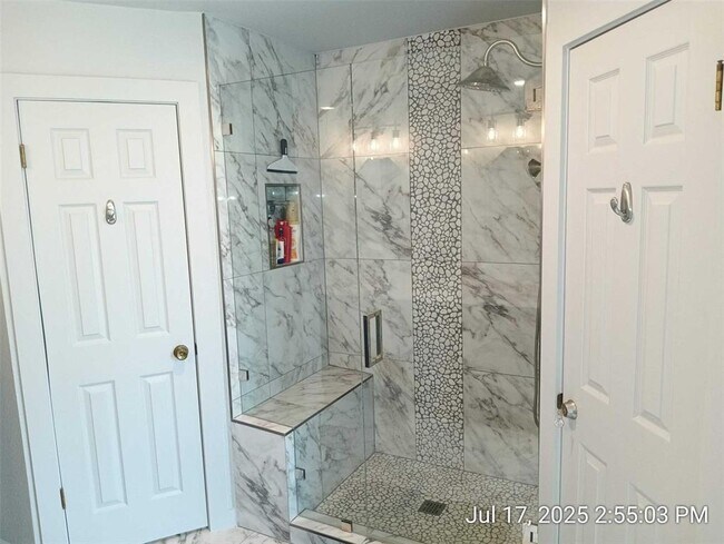 Building Photo - 1712 Creek Bend Cir