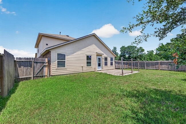Building Photo - 23718 Water Hickory Dr