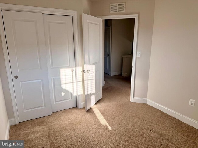 Building Photo - 4502 Potomac Highlands Cir