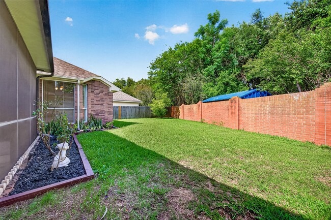 Building Photo - 6323 Echo Lakes Ln