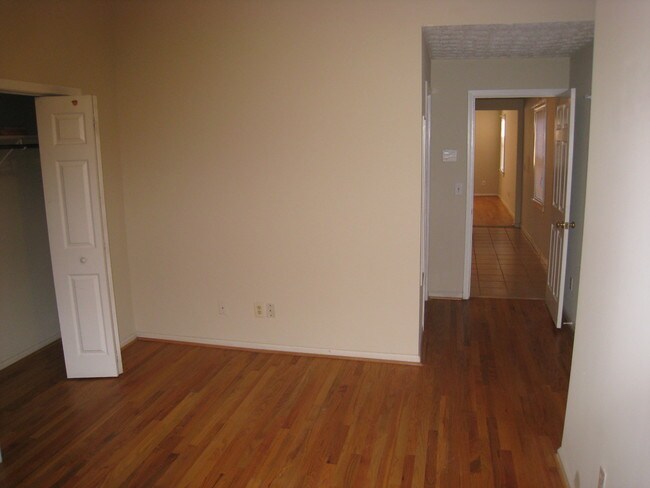 Building Photo - 486 Old Wheat St NE