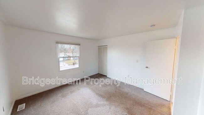 Building Photo - 4149 Klepinger Rd