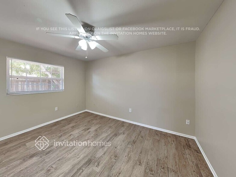 Building Photo - 5335 Laurelwood Pl