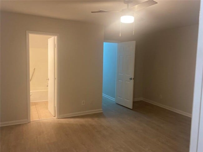 Building Photo - 6368 Baker Ct