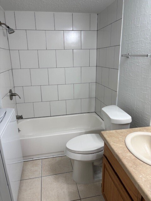 Building Photo - 1311 Antoine Dr