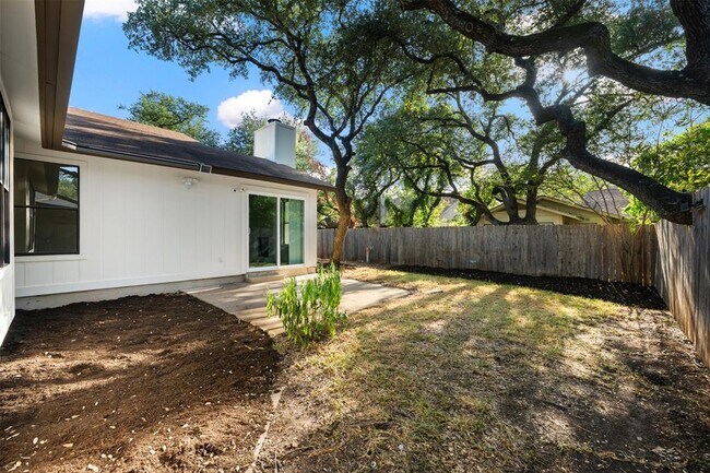 Building Photo - 11464 Bristle Oak Trail