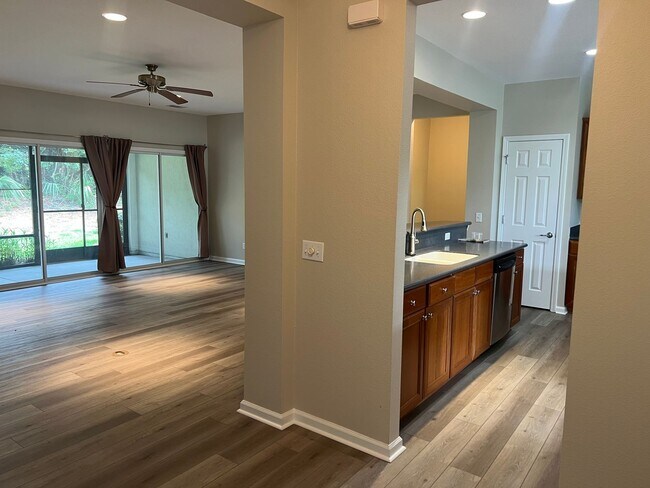 Building Photo - Lovely 3BR Ranch-Style Home in Sun City!