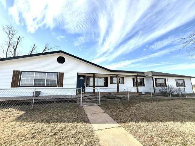 Building Photo - 1654 Ponderosa Rd