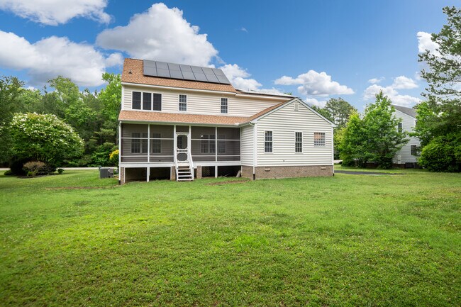 Building Photo - 619 Greyshire Dr