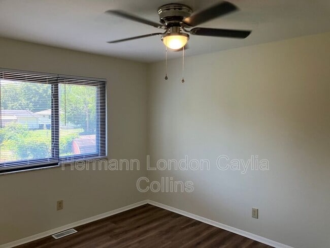 Building Photo - 1310 Leisure Dr