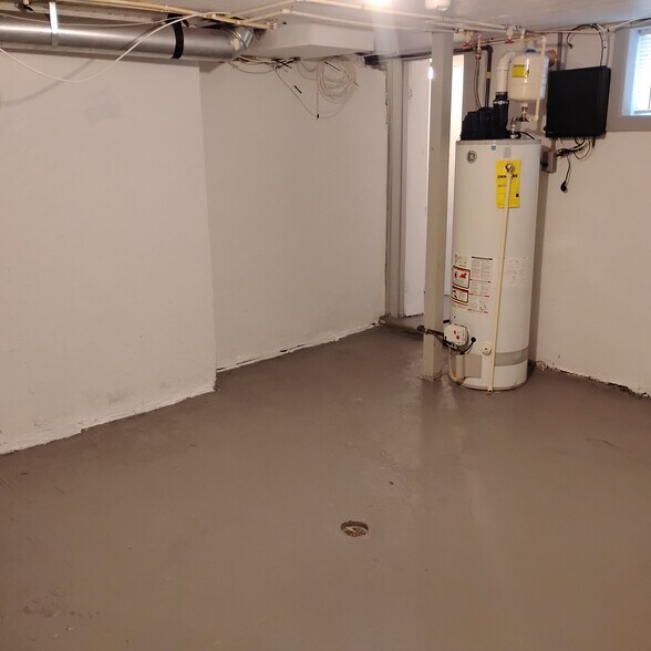 Building Photo - 536 Spikenard St