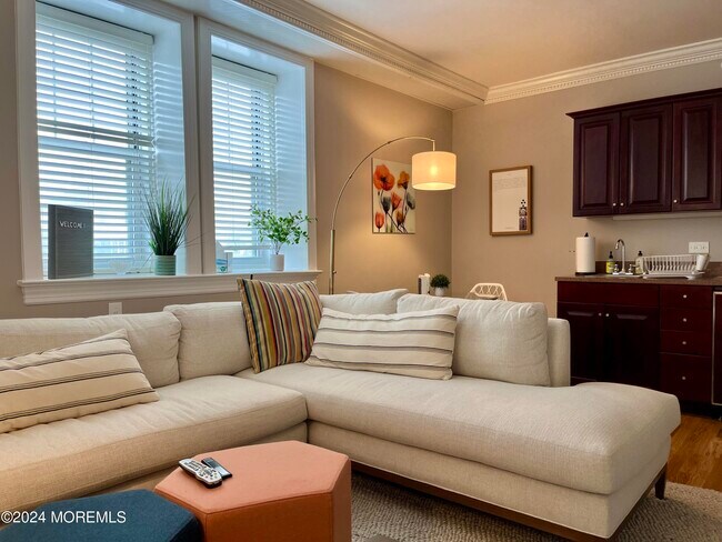 Building Photo - 700 Ocean Ave N