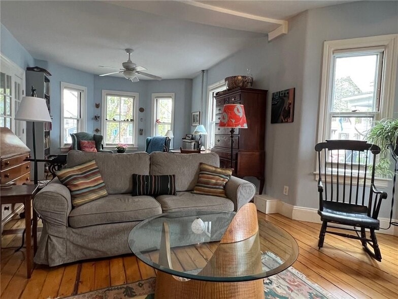 Building Photo - 99 Arnold St