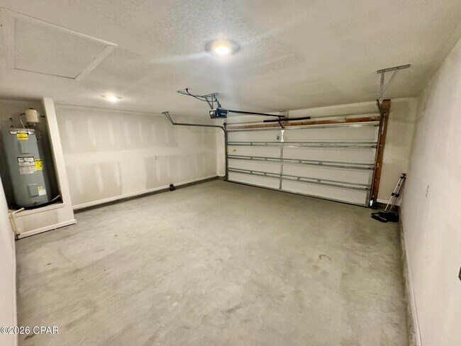 Building Photo - 4016 Pioneer Ln.