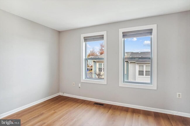 Building Photo - 13725 Avonshire Dr