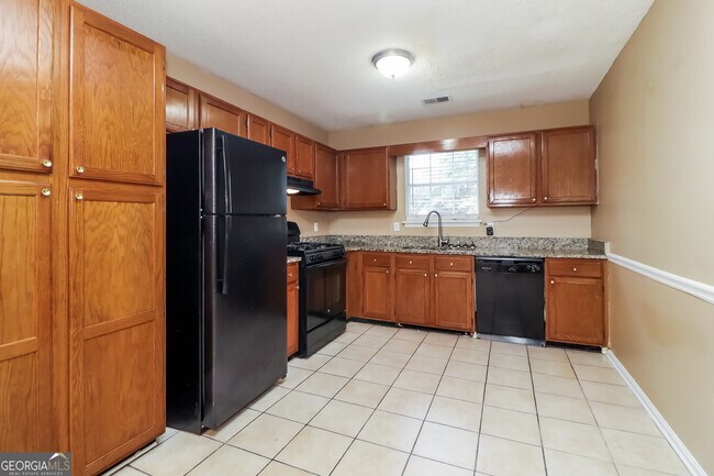 Building Photo - 1198 Oak Knoll Ct