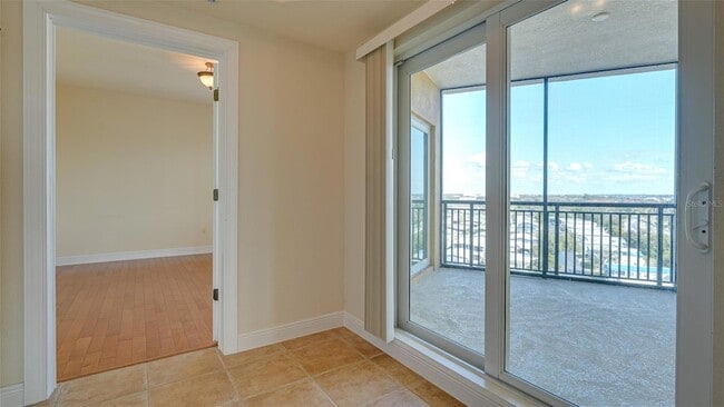 Building Photo - 501 Haben Blvd