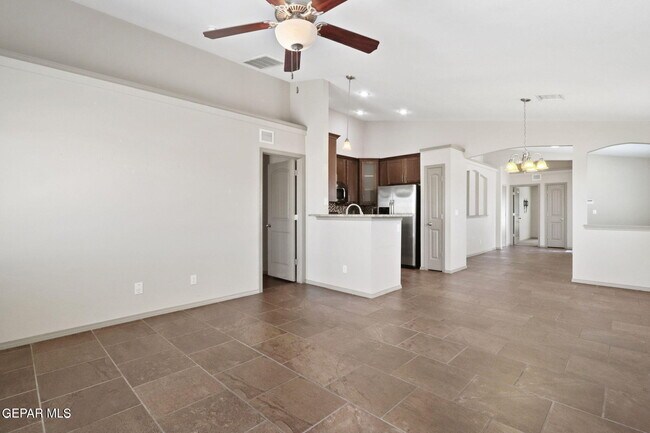 Building Photo - 4828 Guillermo Espinoza St
