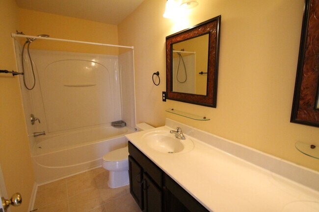 Building Photo - 7309 Sun Dance Dr