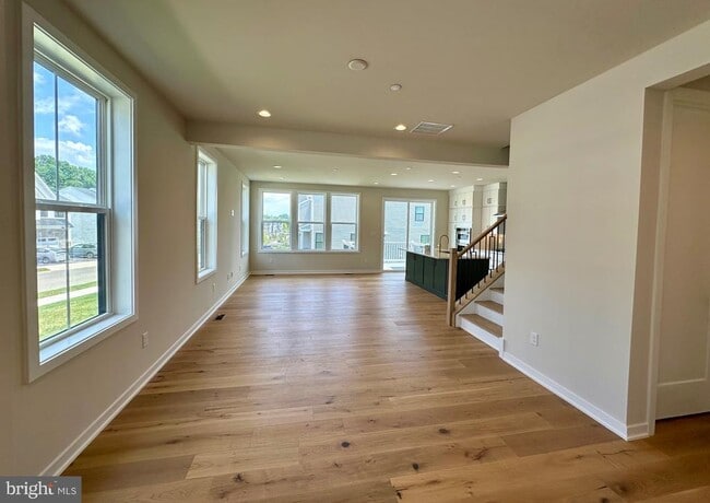 Building Photo - 402 Hartnup St