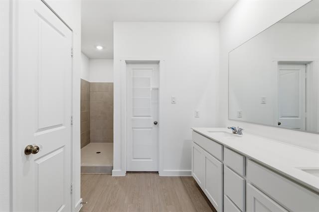 Building Photo - 4916 Ascot Way