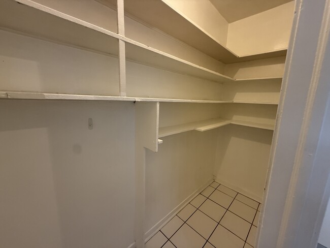 Building Photo - 4501 N Troy St