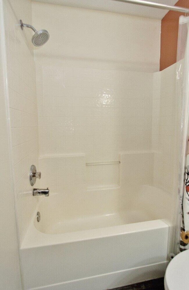 Building Photo - 1915 W Mulhuland Ct