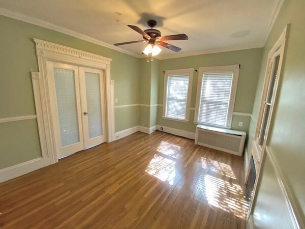 Building Photo - 369 Savin Hill Ave