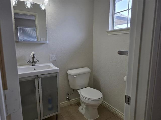 Building Photo - 6011 Longley Ct