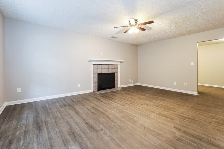 Building Photo - 37 Cardinal Ln