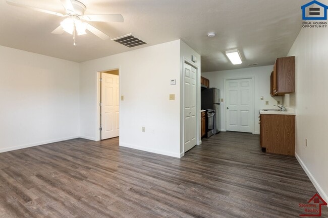 Building Photo - 6445 Son Light Way