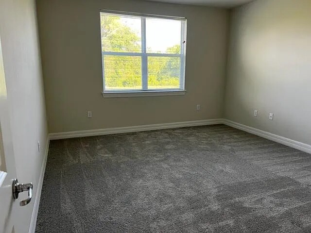 Building Photo - 2132 Live Oak Lake Rd