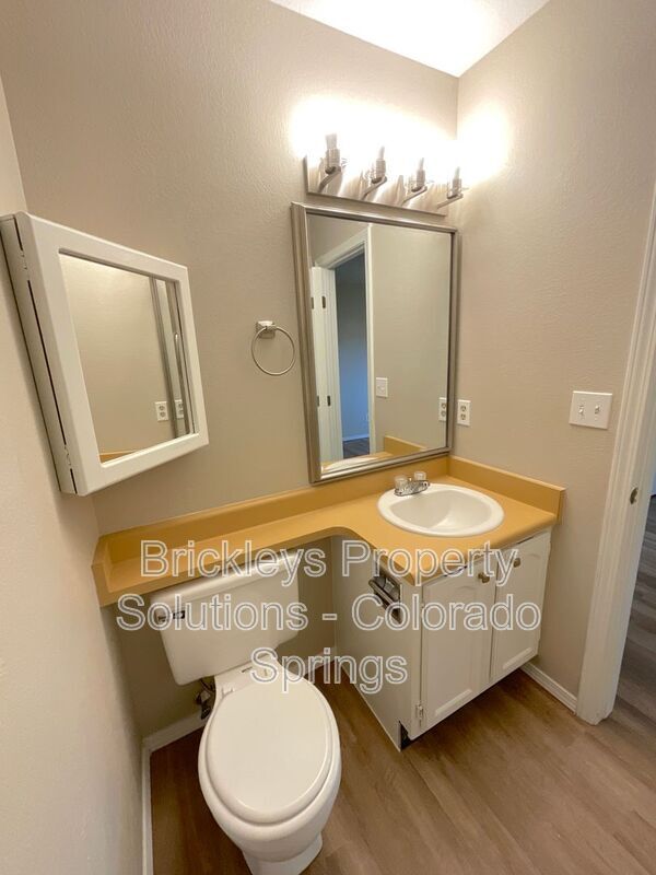 Building Photo - 8214 Steadman Dr