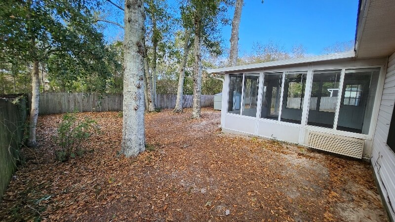 Building Photo - 915 Vonna Jo Cir