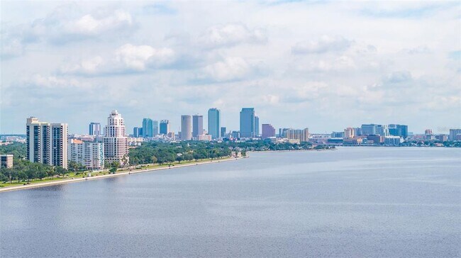 Building Photo - 3301 Bayshore Blvd