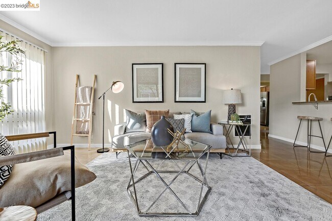 Building Photo - 66 Fairmount Ave