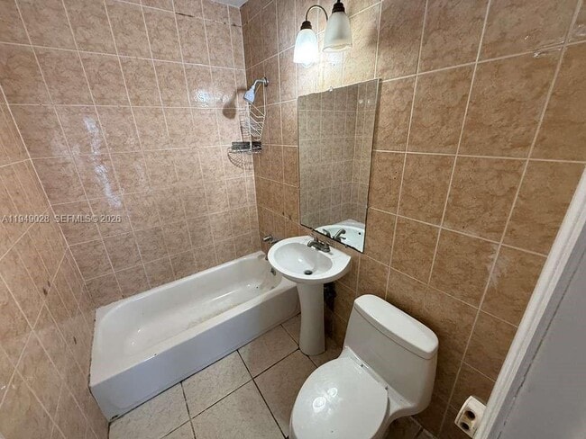 Building Photo - 8201 NW 5th Ct