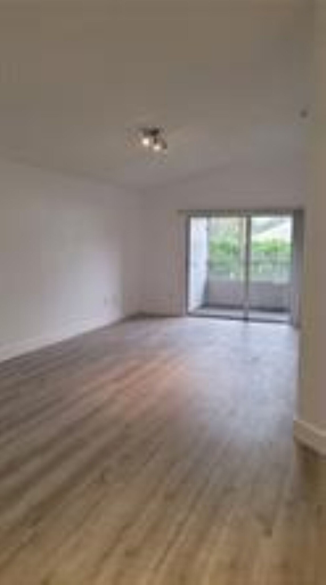 Building Photo - 2851 N Oakland Forest Dr