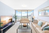 Building Photo - 1551 Ala Wai Blvd