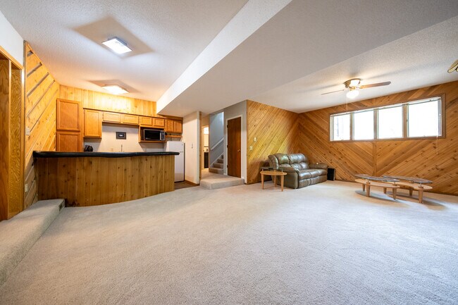 Building Photo - 3521 Widgeon Way