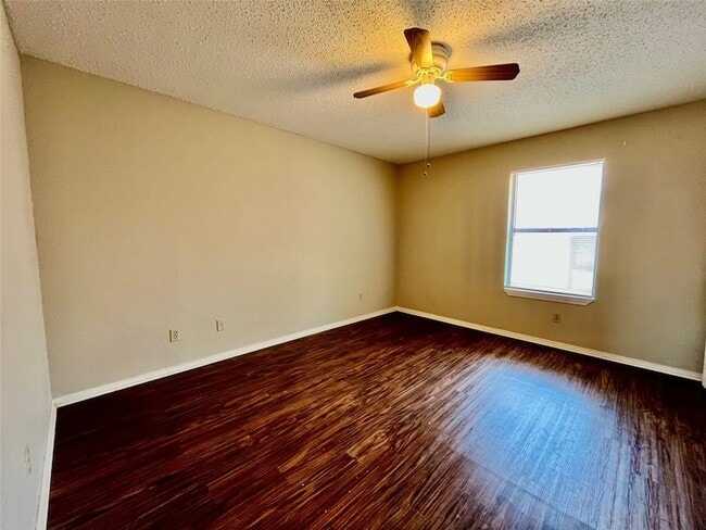 Building Photo - 3053 Olympia Dr