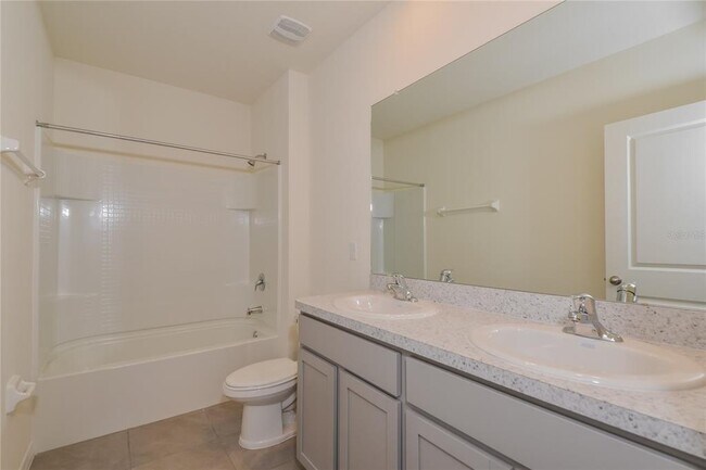 Building Photo - 16935 Trite Bend St