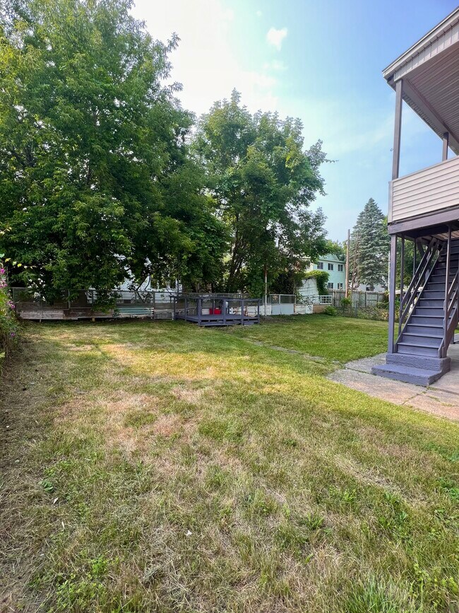 Building Photo - 41 Elk St