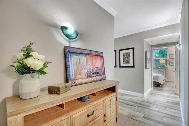 Building Photo - 700 E Boynton Beach Blvd