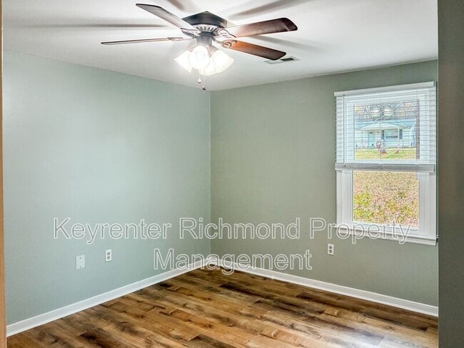 Building Photo - 2618 Darnell Rd