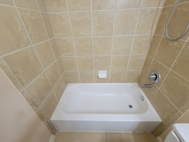 Building Photo - 20931 Flower Croft Ct
