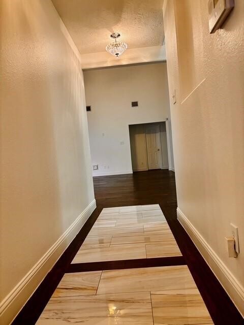 Building Photo - 23915 Floragate Dr