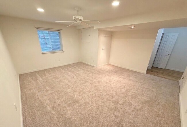 Building Photo - 2089 N Fork Dr
